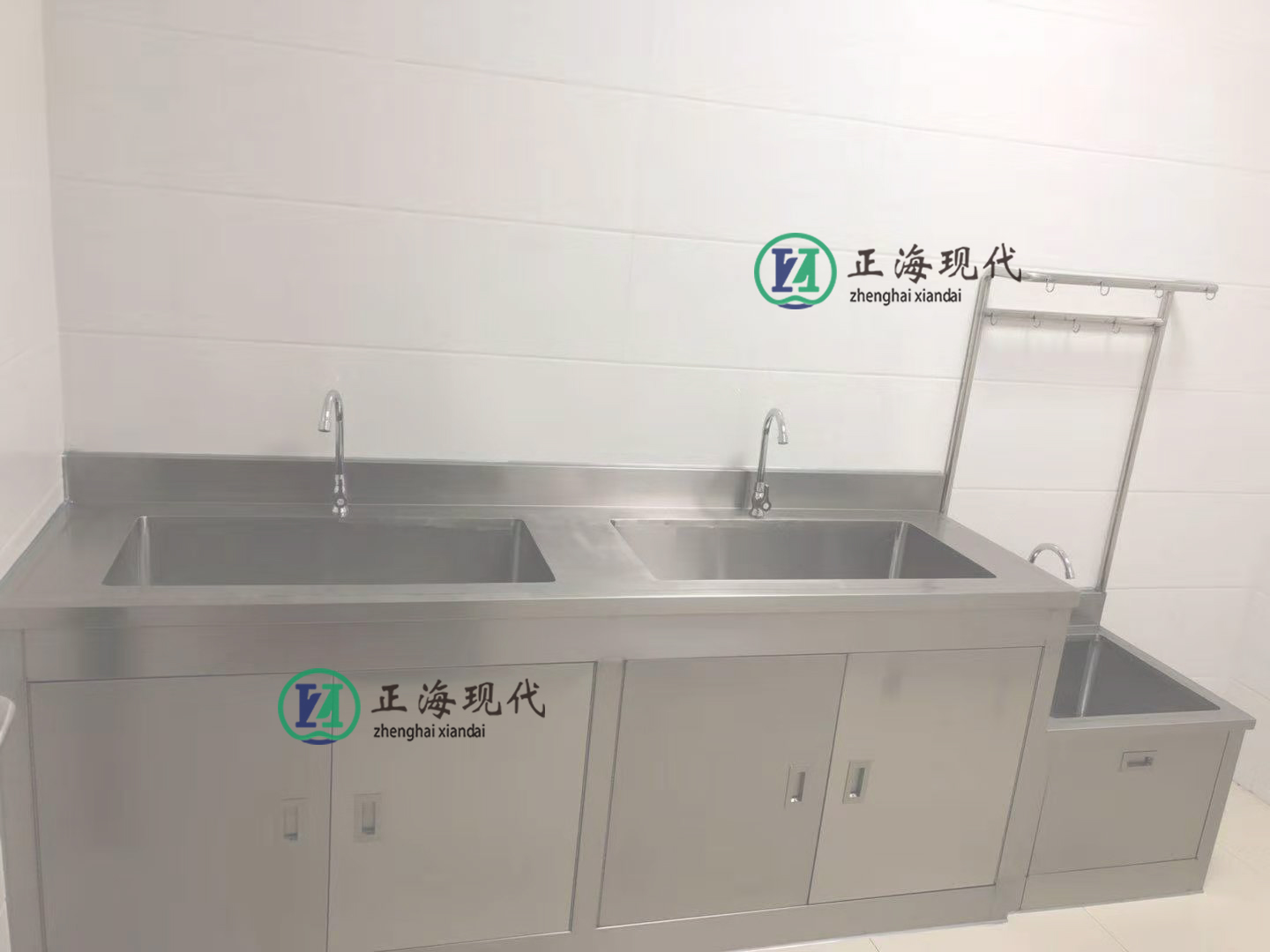 不銹鋼工作臺(tái)